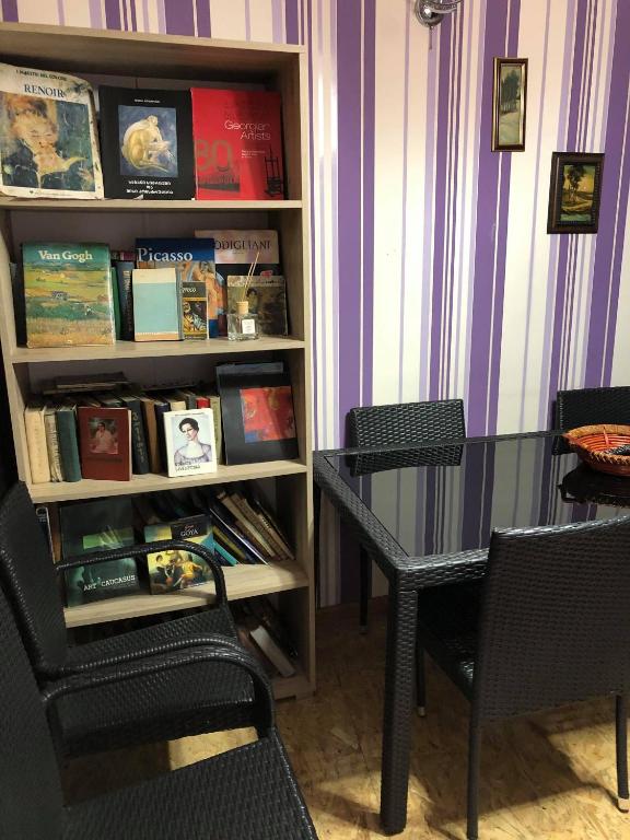 Sololaki Tale room 6